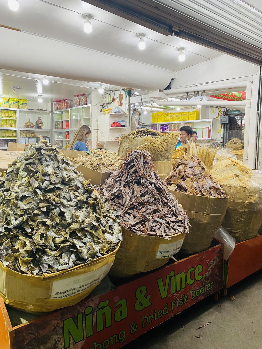 kerry_von's tweet image. Saraaaap, Buti bukas pa sila. 
#Taboan #Cebu #Danggit