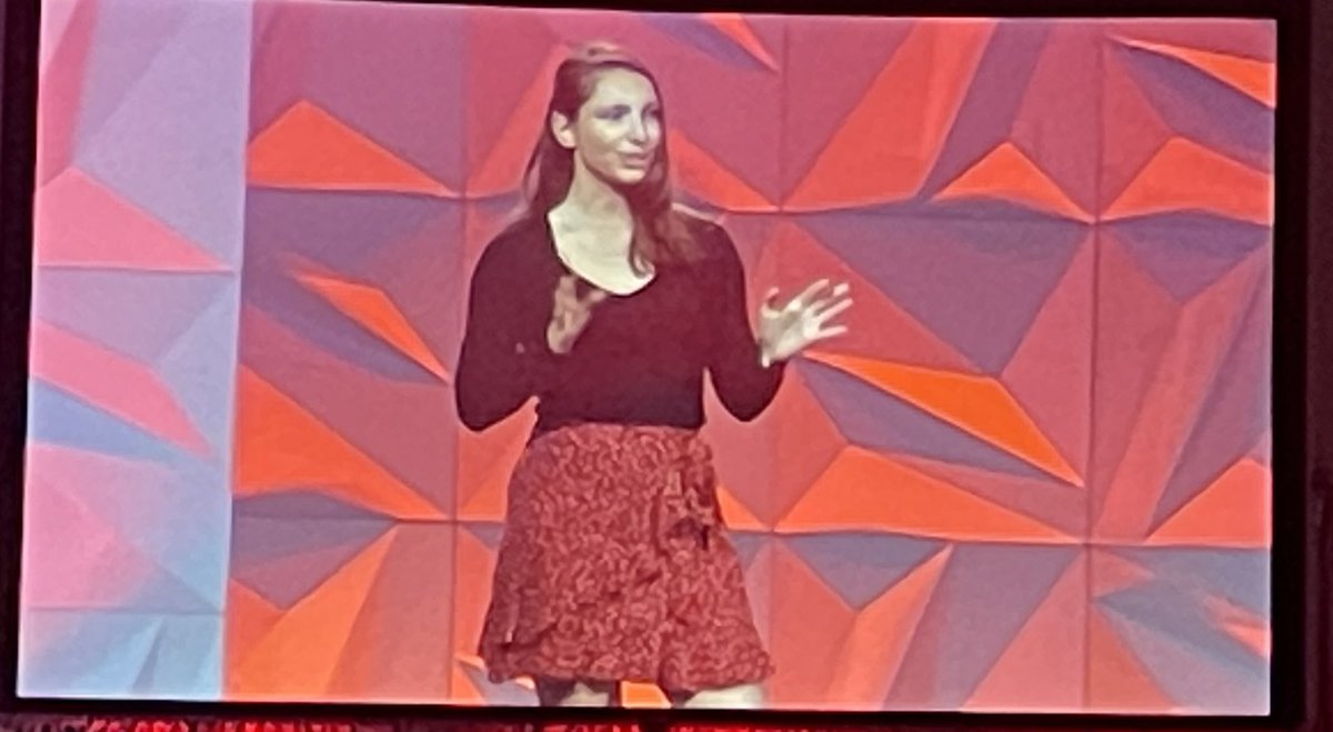 CarpeDiemT3ch's tweet photo. Opening notes from Alexandra Landegger of @RaytheonTech during the @WiCySorg conference 

Self care isn’t selfish!

Find your self and find your niche and if you can’t go create it

#WiCyS2022 #SeeHerAsEqual https://t.co/wjriEU70xc