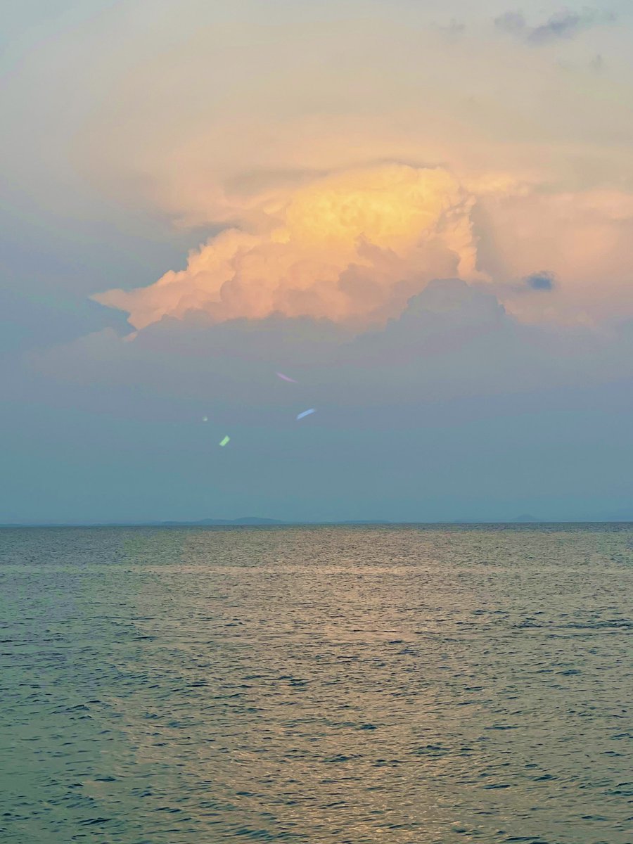 yoxrgravity's tweet image. ขอให้หัวใจเธอแข็งแรง