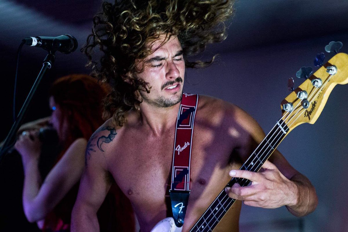 annakyeband's tweet photo. @annakyeband #ausmusic #music #liveshows #bassplayercarlos https://t.co/Yeodoo1HWT