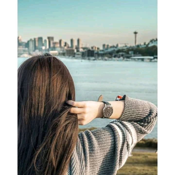 Umee68's tweet photo. زندگی سے یہی گلہ ہے مجھے 
تو بہت دیر سے ملا ہے مجھے

 ہم سفر چاہیئے ہجوم نہیں 
اک مسافر بھی قافلہ ہے مجھے
 
تو محبت سے کوئی چال تو چل 
ہار جانے کا حوصلہ ہے مجھے 

کیا خبر میں نے چاہتوں میں فراز
کیا گنوایا ہے کیا ملا ہے مجھے
#Ûmêë 
#سوچ_کا_سفر https://t.co/EPAbSCdqBA