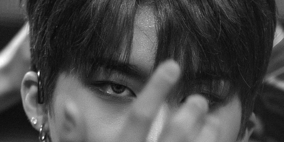 wbbwrites's tweet photo. VENDETTA.
— a #hajeongwoo filo au

to elect a ruler, a battle between clans is set every five years.

saber of X clan, is fated to face snipe of Z clan, their nemesis for decades.

while becoming the strongest, they are to cross each other's path— and claim each other's heart. https://t.co/STIhuG9IIO