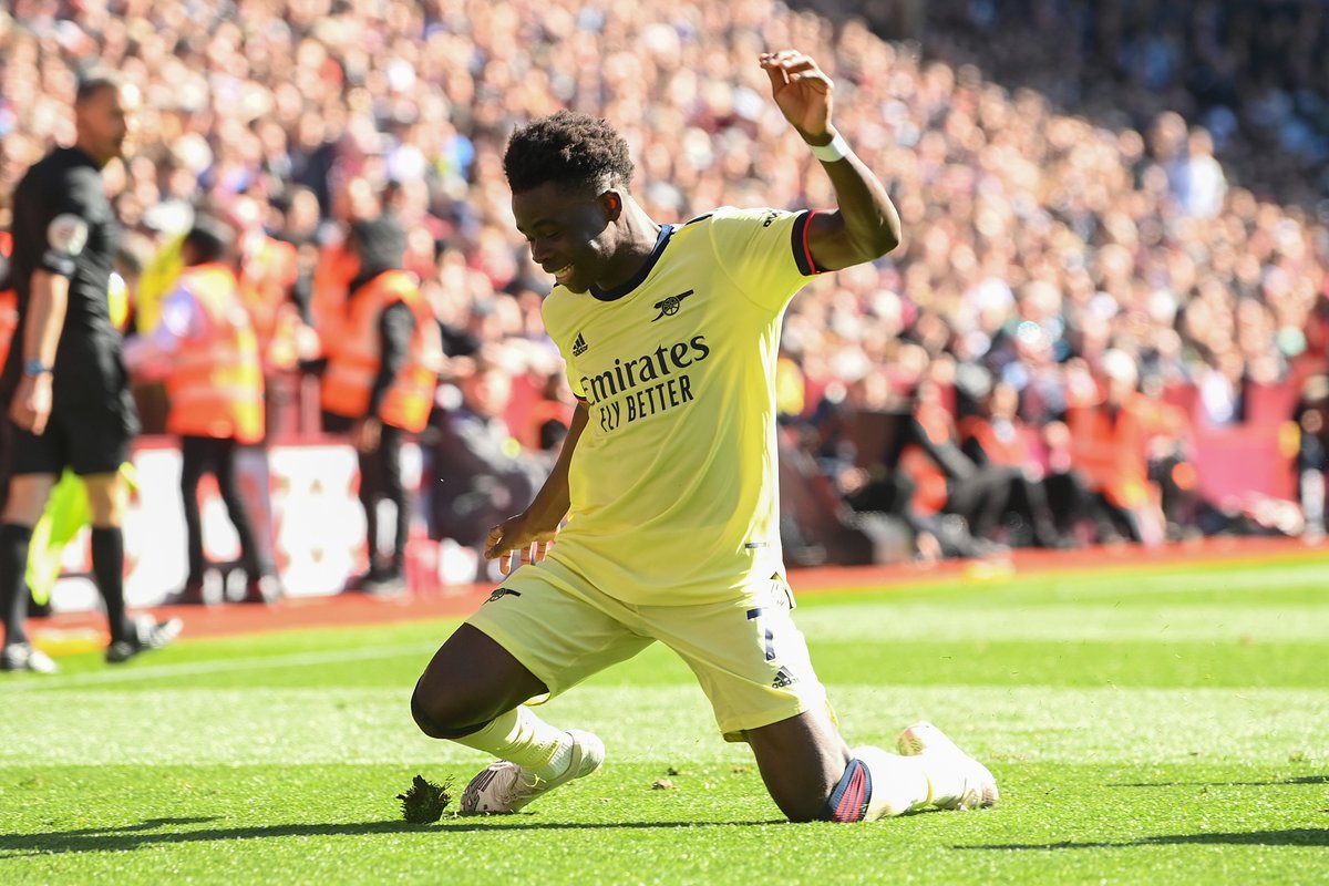 Arsenal's tweet photo. Head over heels for @BukayoSaka87 💛

🟣 0-1 🟡 (44)

#AVLARS https://t.co/EAfghZOvcP