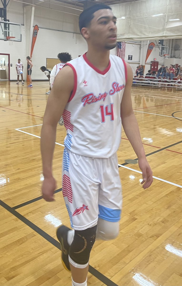 HoopSeenFL's tweet photo. Jose Morales is killing it for the 17U Rising Stars (FL). An early 9 PTS vs. Hoop Atlanta by-way of the 3 &amp; the midrange J. Forces steals on the other end, rebounds well.

#GACup @hoopseen @RAWE_RECRUITS https://t.co/VMGNxUy8wI