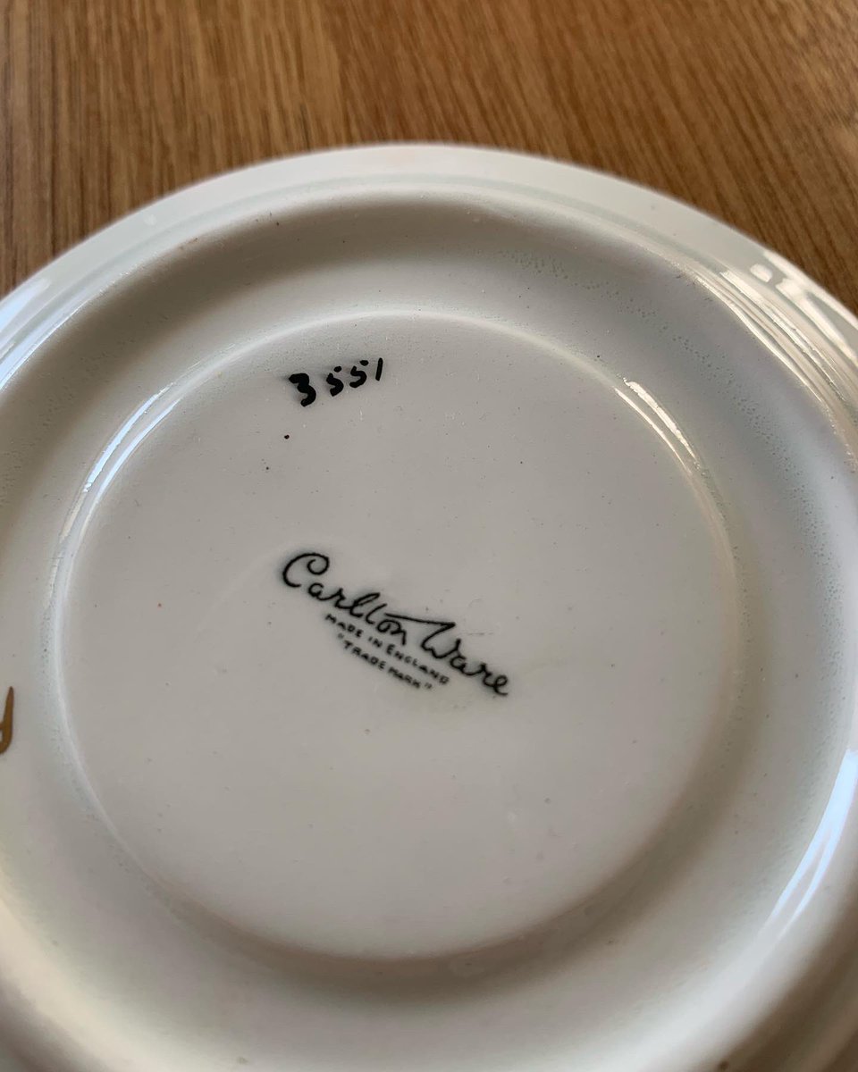 neilhwilliams's tweet photo. 1/3 Today’s espresso is an organic bean grown at extreme altitudes within the Inca heartland of the Peruvian Andes and close to the sacred site of Machu Picchu, by the Huadquiña co-operative. This is in …
@cafedirect
#peruviancoffee
#carltonware
#artdeco
#andes
#machupicchu https://t.co/dnYcY76jMy