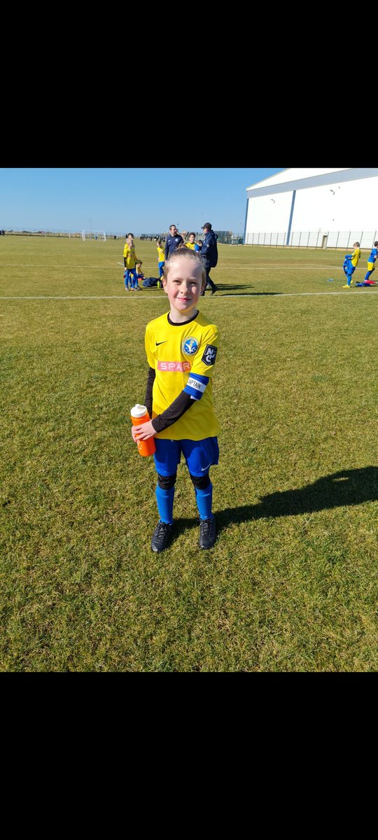 mark2119's tweet photo. Captain and MOM today well done 🦅 💛💙 ⚽️ #soyfc @spiritofyouthfc https://t.co/EjWhQcX2SO