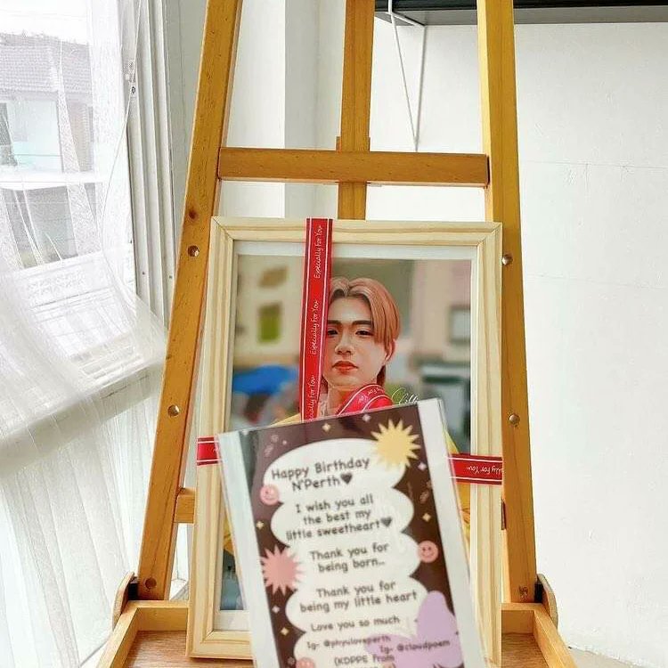 Phyu69897379's tweet image. သဲငယ်ရဲ့ ဒီနှစ်မွေးနေ့အတွက် ကိုယ်ပေးမဲ့ လက်ဆောင်လေးပါ 😍
နောင်နှစ်တော့ အများကြီးပေးနိုင်အောင်ကြိုးစားပါ့မယ်နော် ချစ်တယ် အဆိုးလေးရေ 🙆‍♀️🖤
@perthppe

#KDPPE 
#perthppe 
#Phyu ☘️🦋