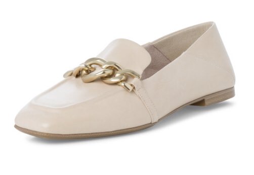 10% Off - New in - Ladies Flat Comfy Leather Shoes. Ivory colour. Stylish with exquisite workmanship. #shoes #ladies #discount 

footsie101.com/tamaris-1-2420…