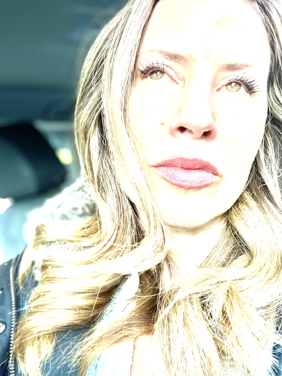 I am amazed at how one day I feel like I am drowning in a sea of despair, and the next I feel filled with love and gratitude and excited for life.  Is this because I am an artist?  Or is it why I am an artist?  All I know is that I must keep creating. #mysteriesoflife