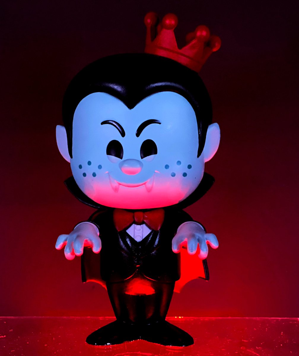ComicsZombie's tweet photo. Vlah! #funkosodasaturday
@brianmariotti @originalfunko #funkosoda #freddyfunko #vampirefreddy https://t.co/4e8KJyfmKD