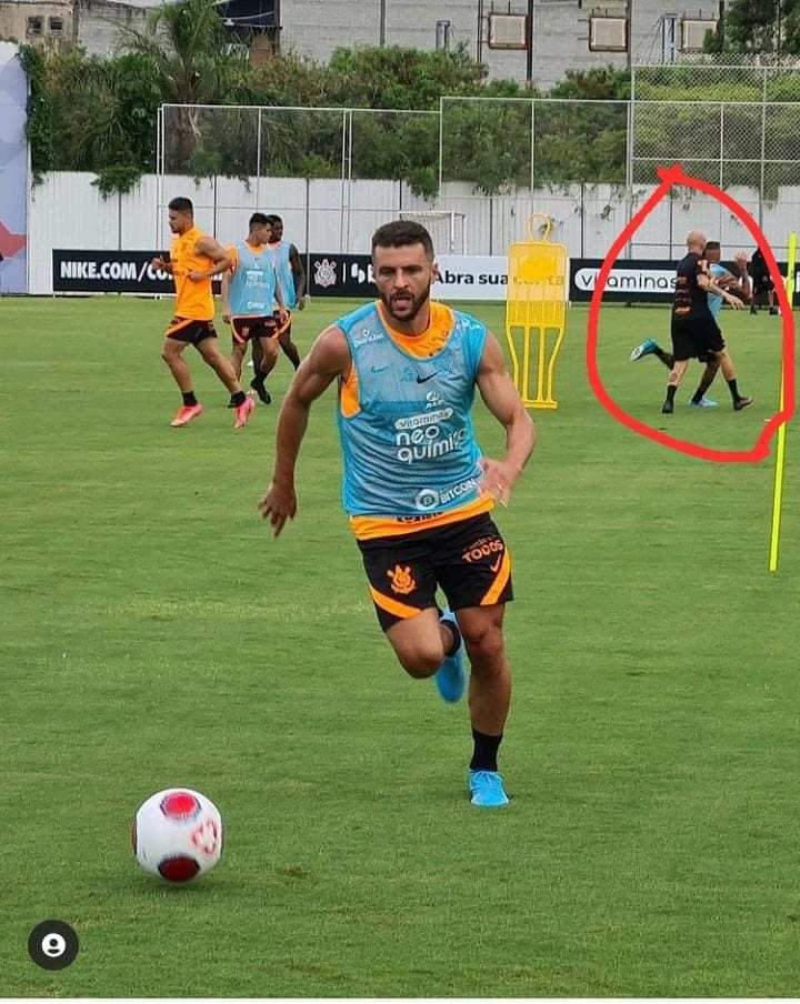 povotime1910's tweet photo. "Corre Luan, vamo gajo" https://t.co/lx1xZF9J9k