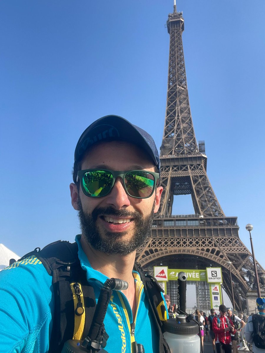 BibHavel's tweet photo. Quand il n'est pas aux manettes d'un tournoi JV à la bibliothèque ou dans une lecture de conte en #LSF, notre collègue @d2faie a de saines occupations ! Aujourd'hui il a terminé l'@EcoTrailParis 45k (800m d+) en 5h46. Félicitations David ! https://t.co/a1FCXJelpf