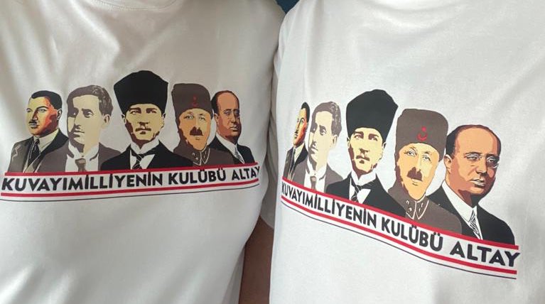 Sivasspor maçını kazanmamız halinde retweet edenlere çekilişle bir adet hediye edelim.