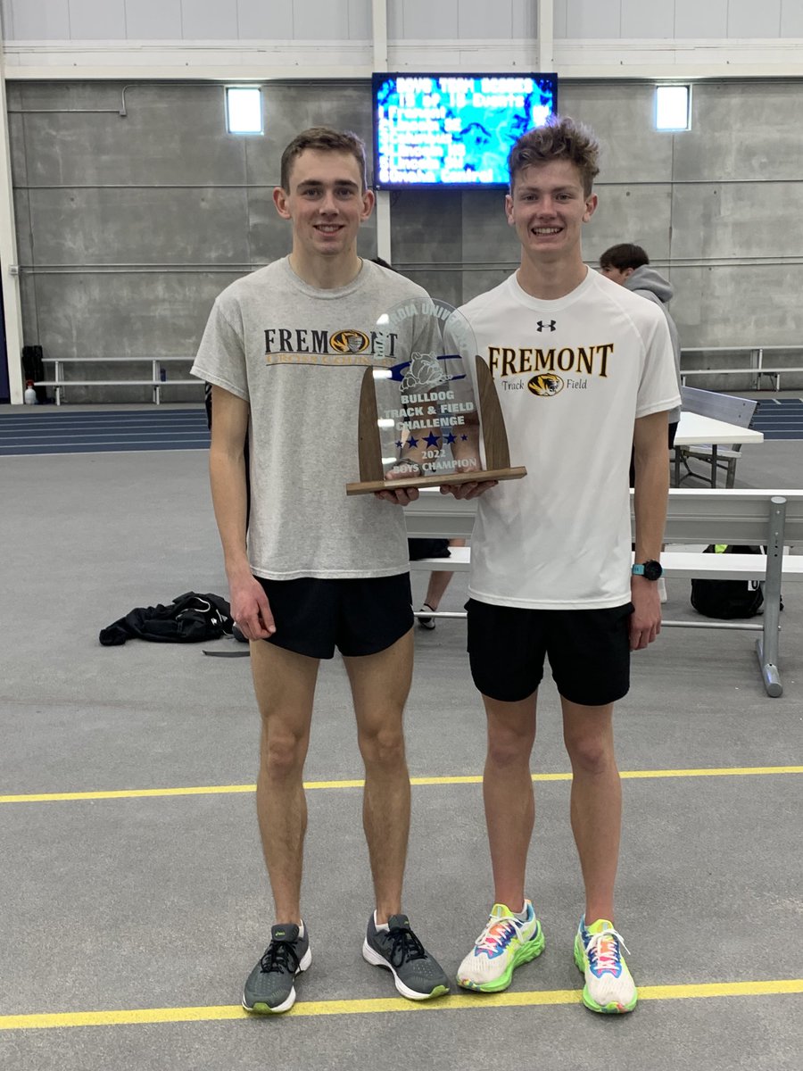 New meet and indoor school record holders Carter Waters (1600-4:18.73) and Braden Taylor (800-1:57.01)!