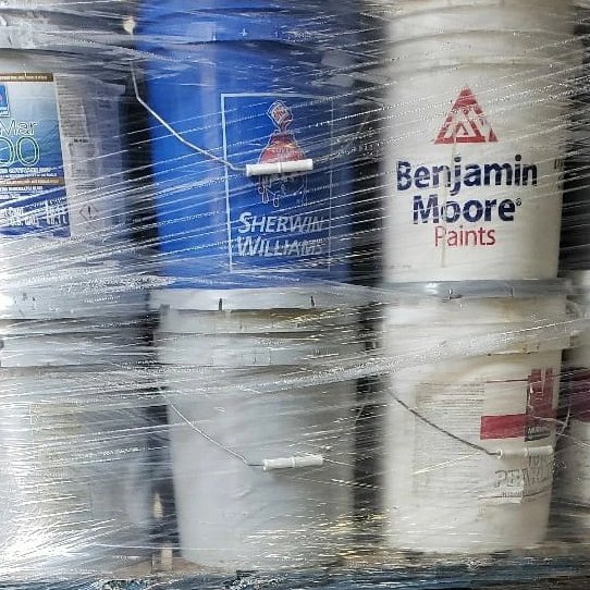 globalpaints's tweet photo. We mean business when we say we are here to beautify the world, one gallon at a time♻✅
Loading a total of 23 pallets, which will mark a shipment of over 6000 gallons and counting!!
#globalpaintforcharity #championforgood
Get involved -->> https://t.co/5L2vMvCfP3 TAKE ACTION https://t.co/pnCoYIzGgD