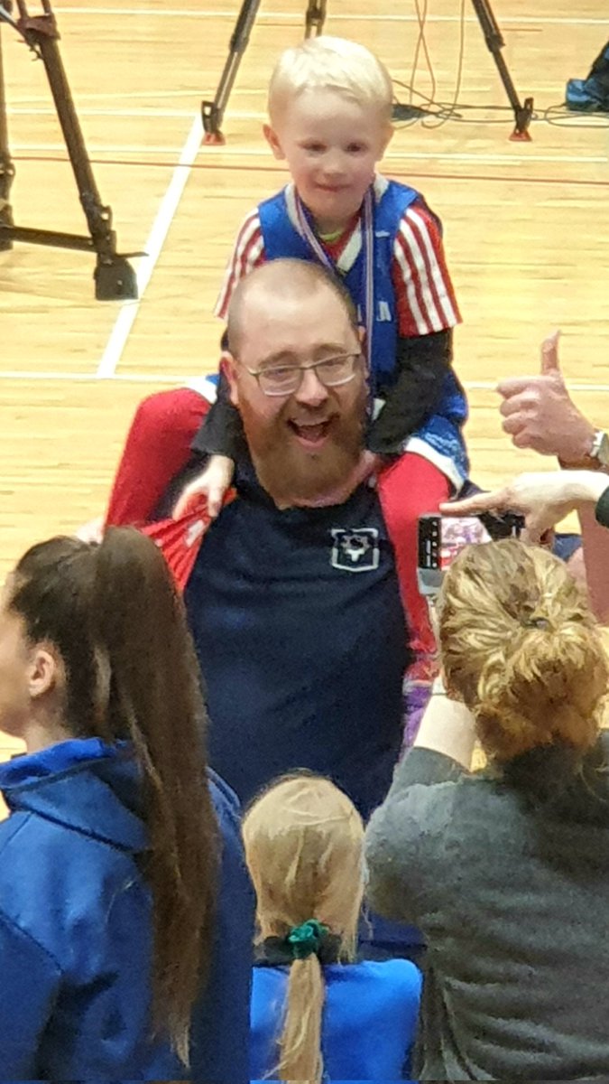 Arnar Guðjónsson appreciation tweet. 
🤩🏆🤩🏆🤩🏆  💙