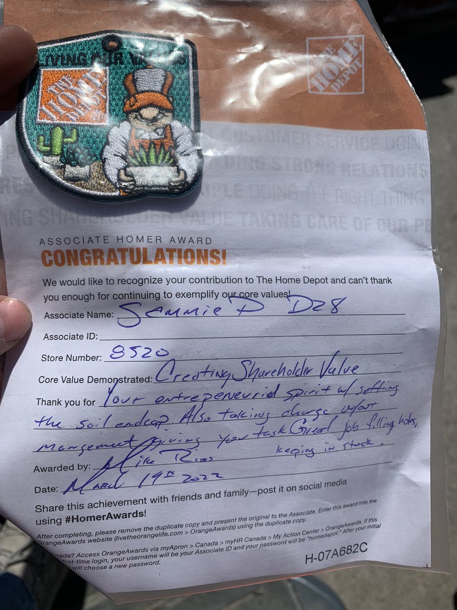 I got the cutest #homeraward today! Thank you to my DH for the recognition. Ready for spring. 🤩
