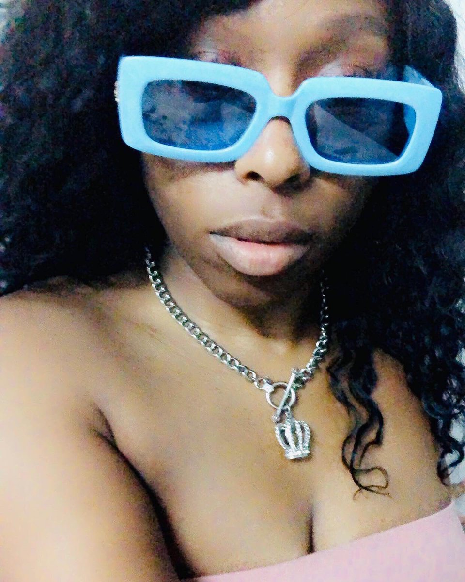therealashbee_8's tweet photo. My SINGLE BITTER out NOW!!! https://t.co/AlGV7DaF0O https://t.co/FU1HJTrYAw