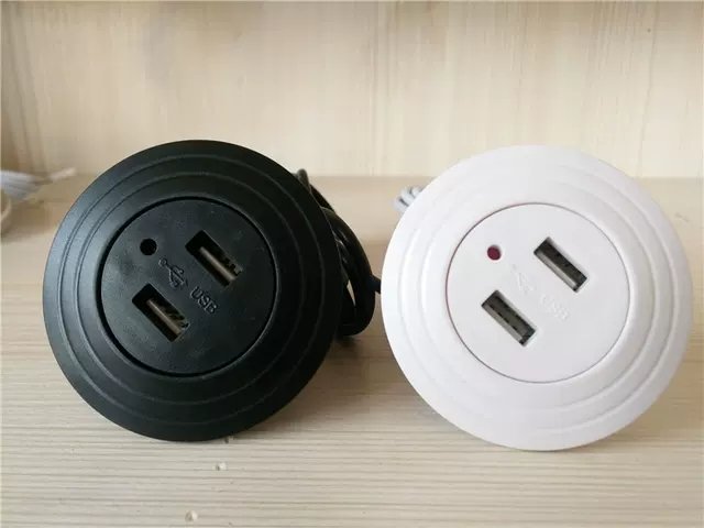 zeng8899hai's tweet image. The usb socket, with 2 usb, is perfect for putting it on the bedside table. It is suitable for use with furniture. You should also like the round appearance and shape #furnituresocket #usbsocket #plug #socket #roundsocket