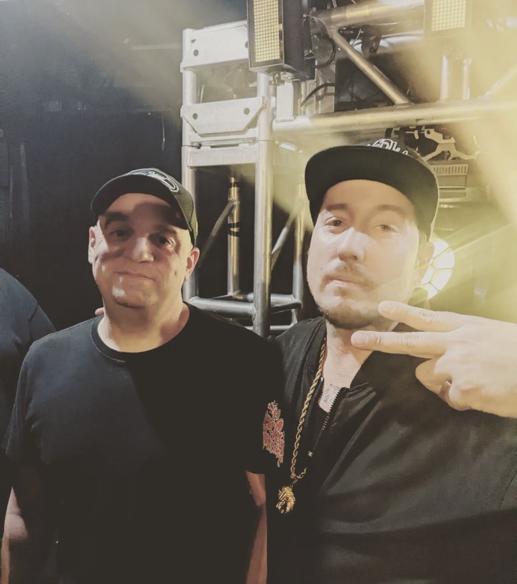 MCMessinian's tweet photo. Doc Muhfuckin Scott and some rapper guy... Thank you Phoenix/Scottsdale/AJ/ Mesa/Gilbert and @pressurednbaz @pubrocklive, an amazing audience for a wild ass show. Y'all represented PrOPER!!!!
#docscott #messinian #arizona #drumandbass #juglist #pressure#vibes https://t.co/nAsxy2frbk