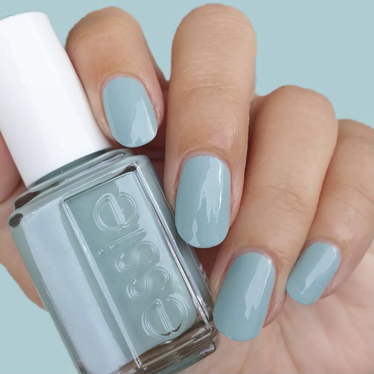essie's tweet photo. this new spring blue #flightoffantasy has us feeling free as a bird 🦋 by @missmanicured https://t.co/N16bLe8W2C