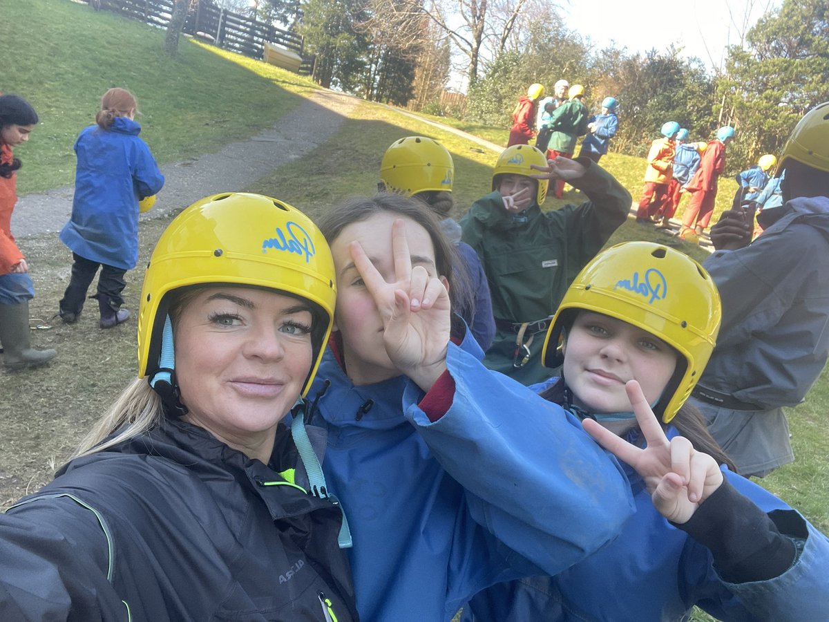 MsAndersonDHT's tweet photo. My girls and I ready to go gorge walking #wetsuits #ratethedrip @2020Whitehill https://t.co/rC0W5qqyzv