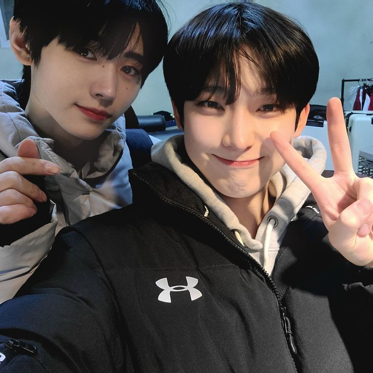 ddeonuchootie_'s tweet photo. happiest sunsun day ♥️ #SUNSUNDAY https://t.co/wUySCL3jbp