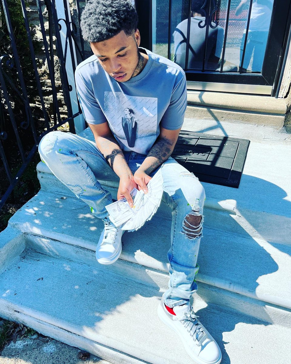 Sock5six's tweet photo. Loyalty is priceless n tru love shudnt cost ah dime I den been scarred by ya love so deep inside my heart still cryn #CANTBANSOCK #56STGOAT 👏🏽 https://t.co/nGcztQXmmI