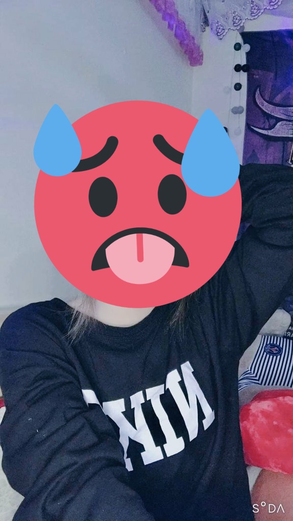 may25055's tweet photo. Có ai rảnh ib nói chuyện với em hong ạ 🥺🖤 https://t.co/mlKqUjJo14