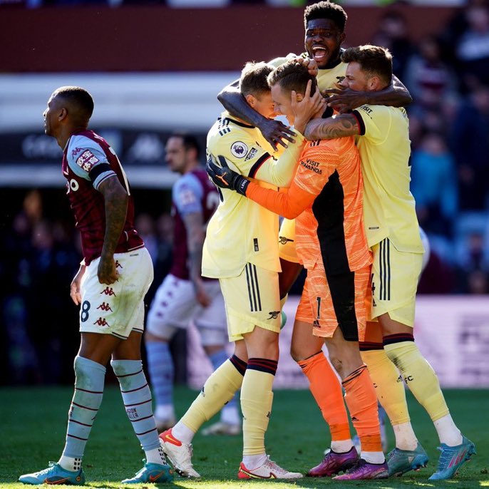 EGTVEgal's tweet photo. Look at what it means to this team I love this club ❤️ #Arsenal #afc #AVLARS https://t.co/fNZdw4HAia