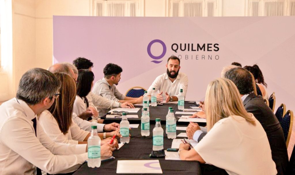 gaspodestefano's tweet photo. ⚖️ Junto a @AJBQuilmes, el Colegio de Abogados y el Colegio de Magistrados, constituimos el Foro Permanente de Acceso a la Justicia y Desarrollo Institucional de Quilmes. Seguimos trabajando para garantizar el acceso a derechos de nuestros vecinos y vecinas

#SomosQuilmes 💪 https://t.co/fBLIEzxMWa