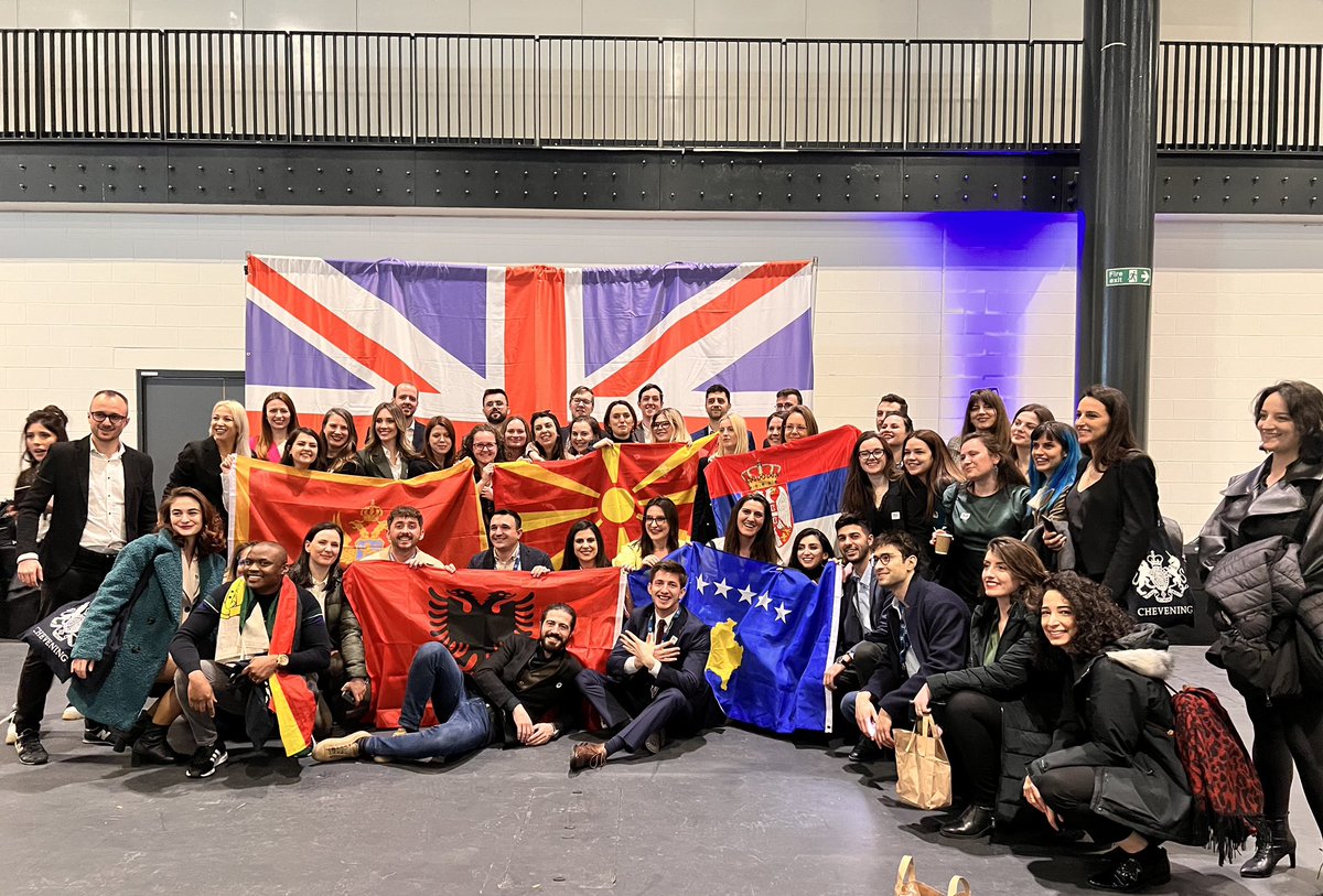 Amazing time with more than 1600 Cheveners here in London at the #CheveningSummit. 
Proud to be representing Montenegro and the Western Balkans! 🇦🇱🇧🇦🇽🇰🇲🇰🇲🇪🇷🇸
#MyCheveningJourney
<a href="/CheveningFCDO/">Chevening Awards🇬🇧</a> 
<a href="/UKinMontenegro/">UK in Montenegro</a>