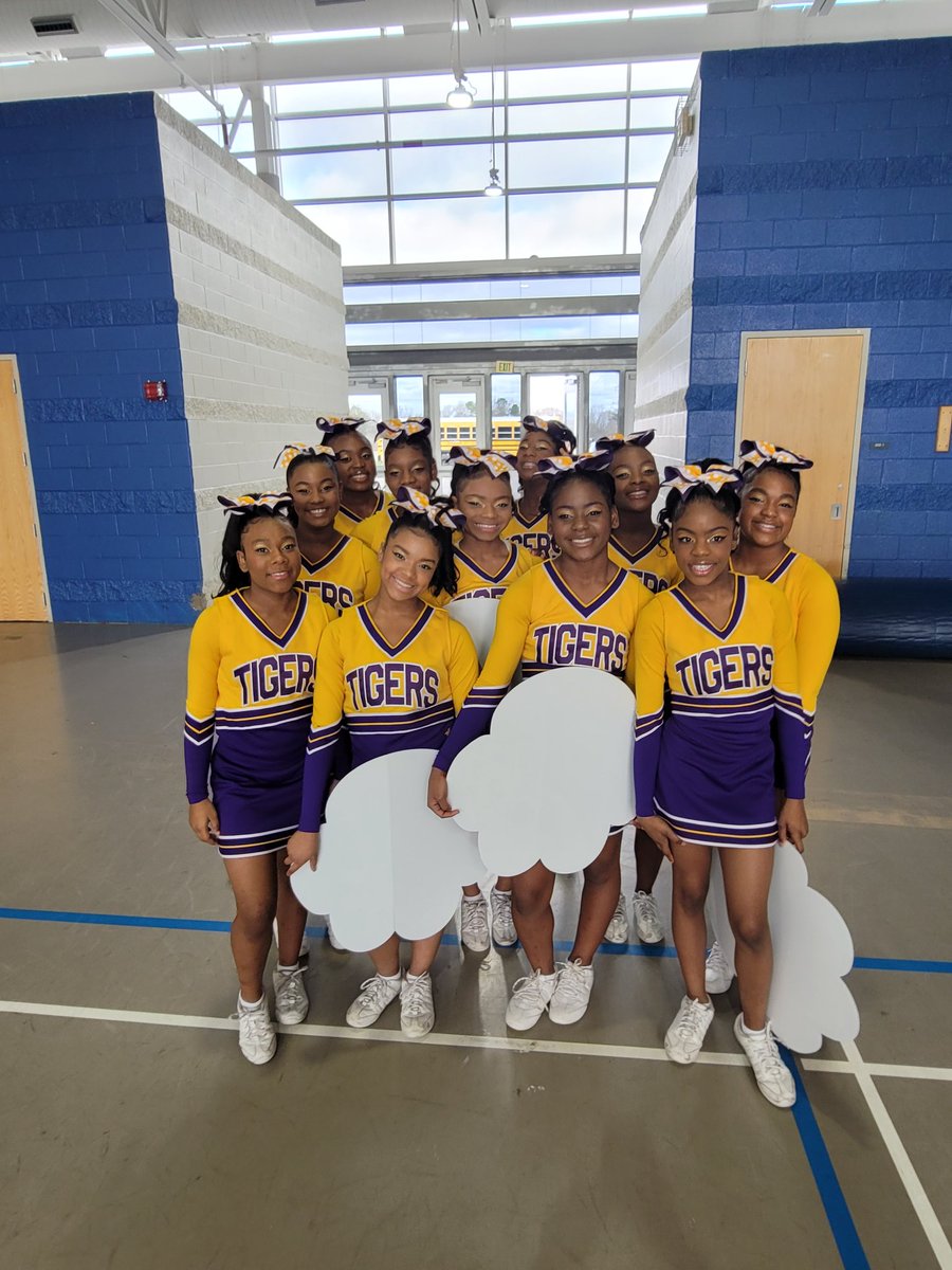 MitchellOssie's tweet photo. Ossie Ware Mitchell represents! Thank you to everyone who supported our CheerleadingSquad! @BhamCitySchools @Msaka93 #bcsstrong https://t.co/aNfxTqHzSM