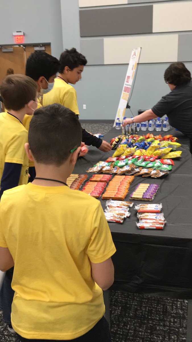 S-n-a-c-k break 🐝🐝🐝