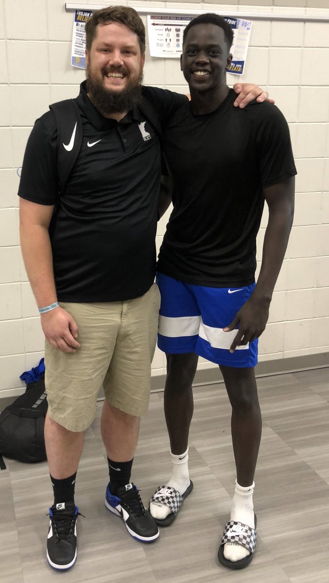 Dang how did I forget these 2??? Whole lotta Select ties at the tourney this week