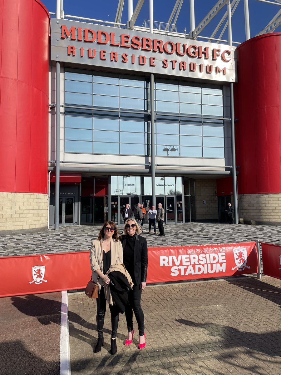 At the match with my mate Rach. 

COME ON BORO