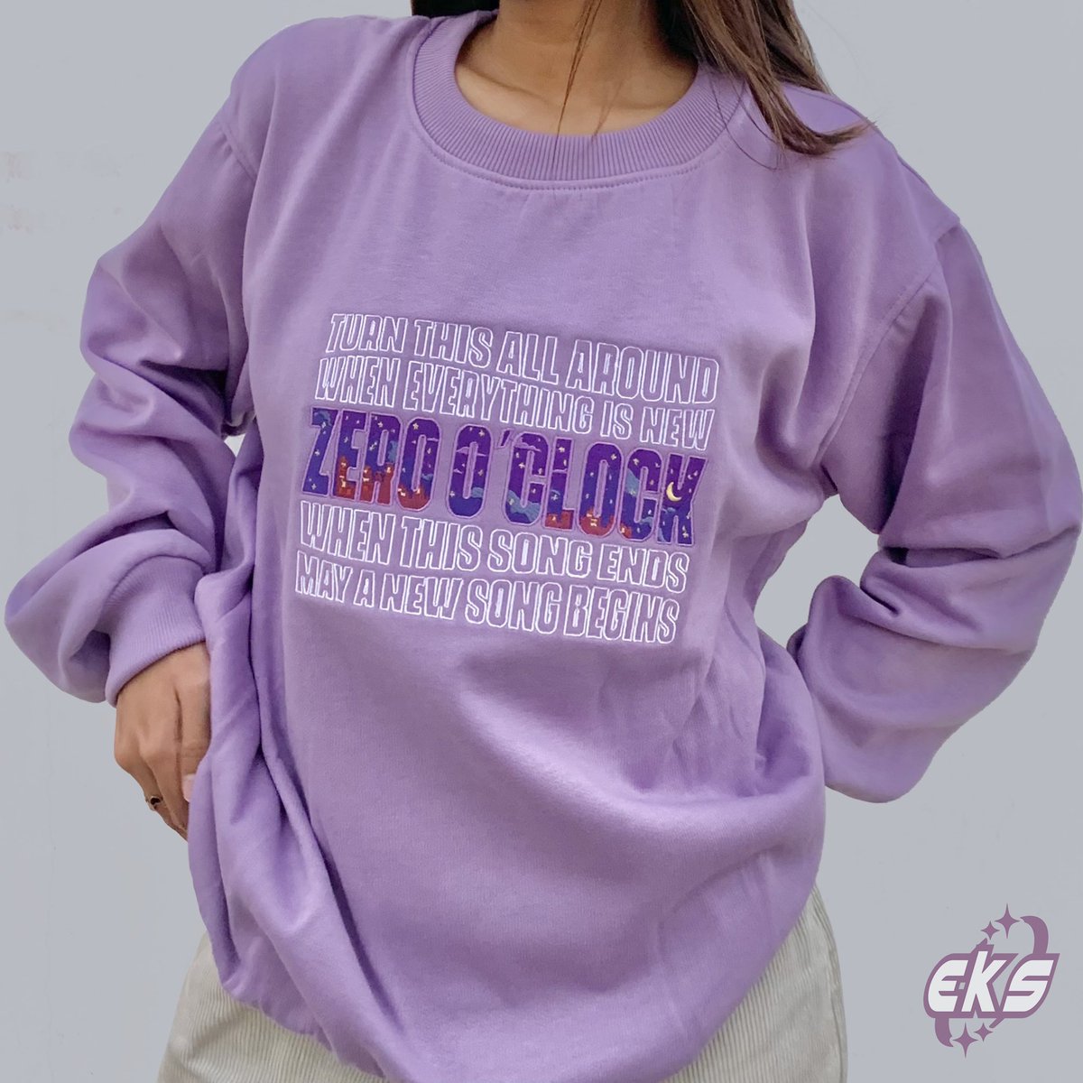 etherealkstuff's tweet photo. “Turn this all around, when everything is new… Zero O’Clock”
00:00 (Zero O’Clock) Sweatshirts by @etherealkstuff
Colors: Navy &amp; Lilac https://t.co/nikLCLI0D7