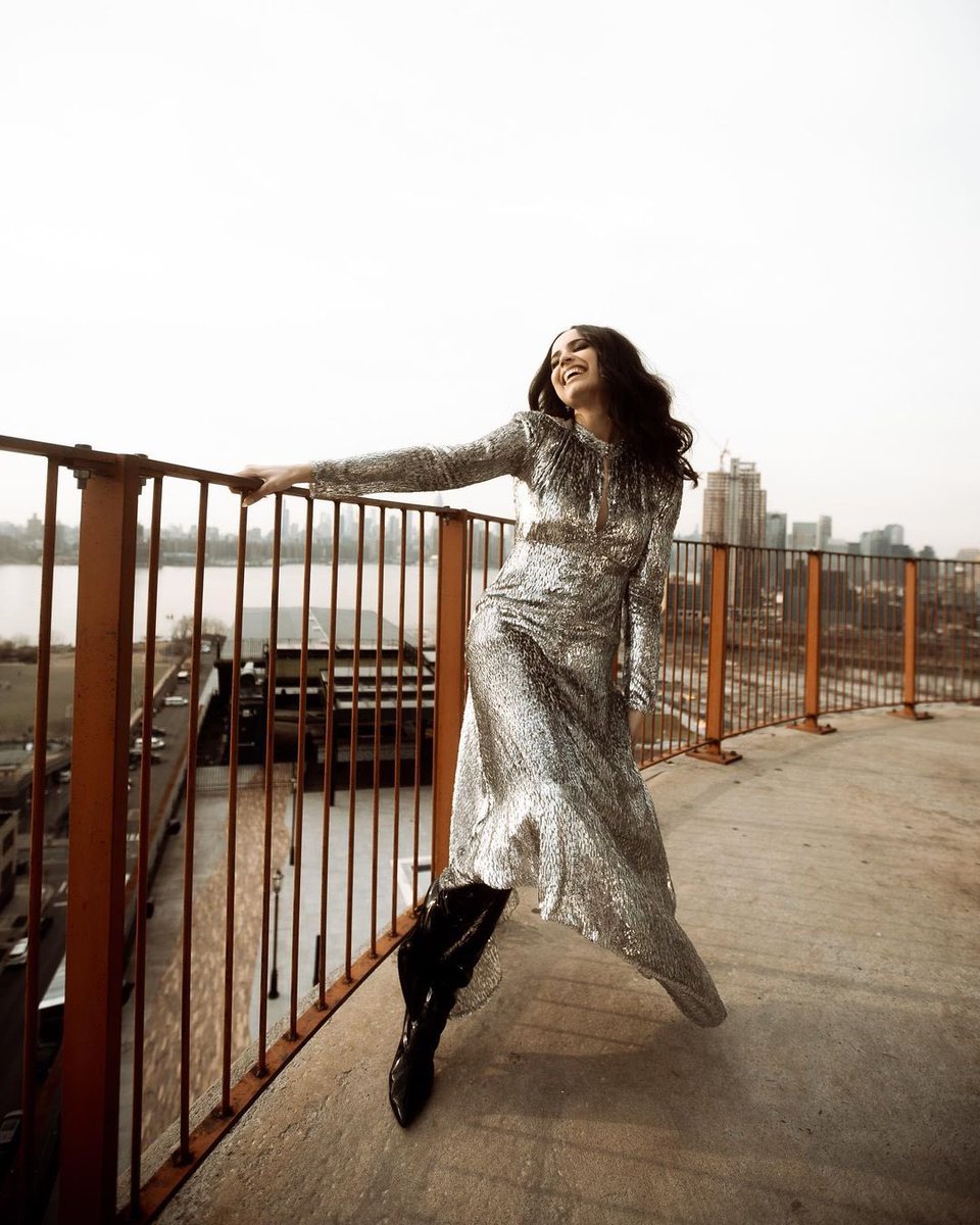 It's the last Saturday EVER without <a href="/SofiaCarson/">Sofia Carson</a>'s debut album.

Pre-order now: hollywoodrecs.co/SofiaCarsonAlb…