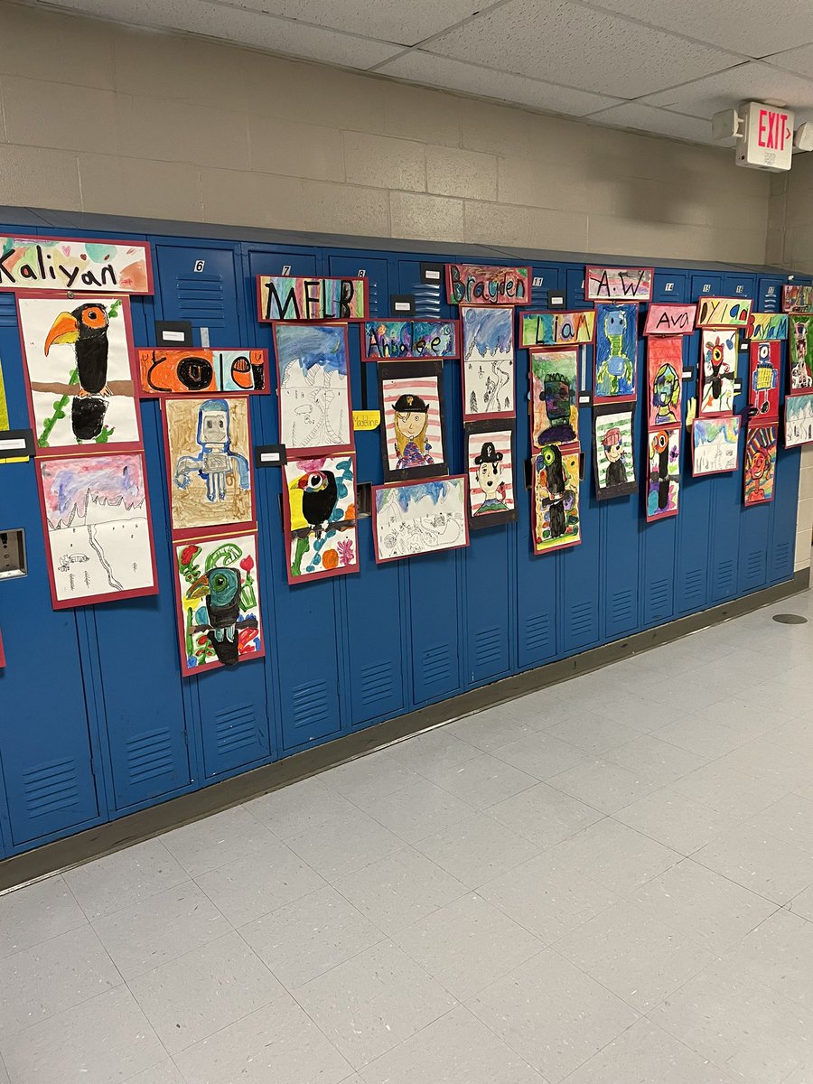 jennbellville's tweet image. Absolutely amazing Art Show at Taft today!  Students and staff are displaying great stuff! Thank you to our awesome PTO!!!  @TuffyTigers @taftpto