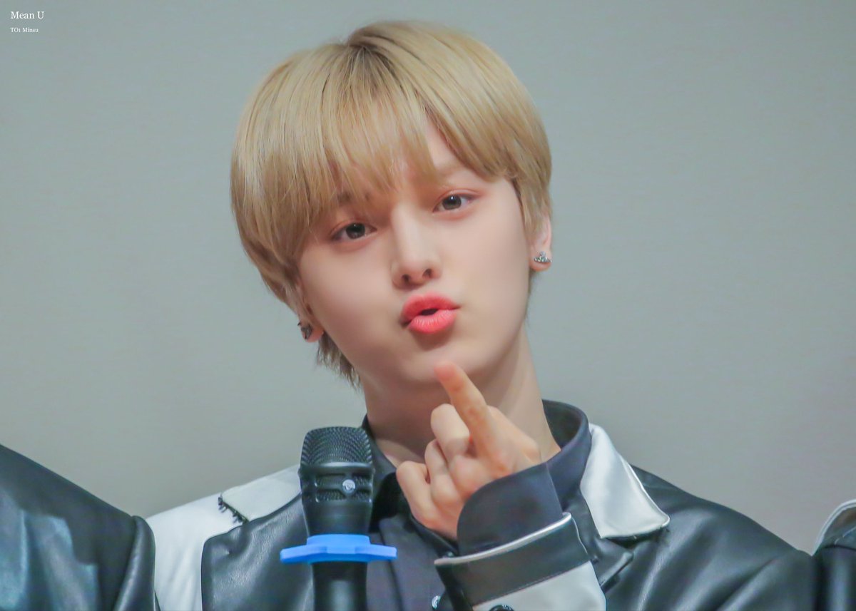 MeanU0320's tweet photo. 민수생일🥳

#TO1 #티오원 #MINSU #민수 
#봄을_마신_민수는_생일중 https://t.co/zmtQyGb6fw