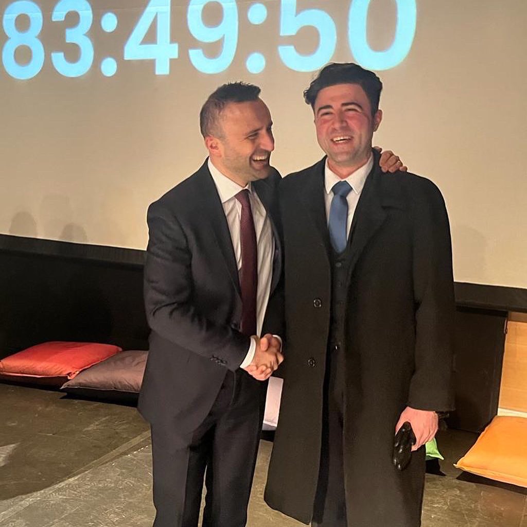 muskoroglu's tweet photo. Bugün genç meslektaşlarımızla buluştuk. Onlarla bir arada olmanın ve sorunlarına çözümler üretmenin mutluluğunu yaşıyorum. Bu daha başlangıç… Hayata geçireceğimiz projelerle, tüm haksızlıkların üstesinden gelip düzeni değiştireceğiz. Hiçbir meslektaşımız işsiz kalmayacak! https://t.co/WhFJzW29EI