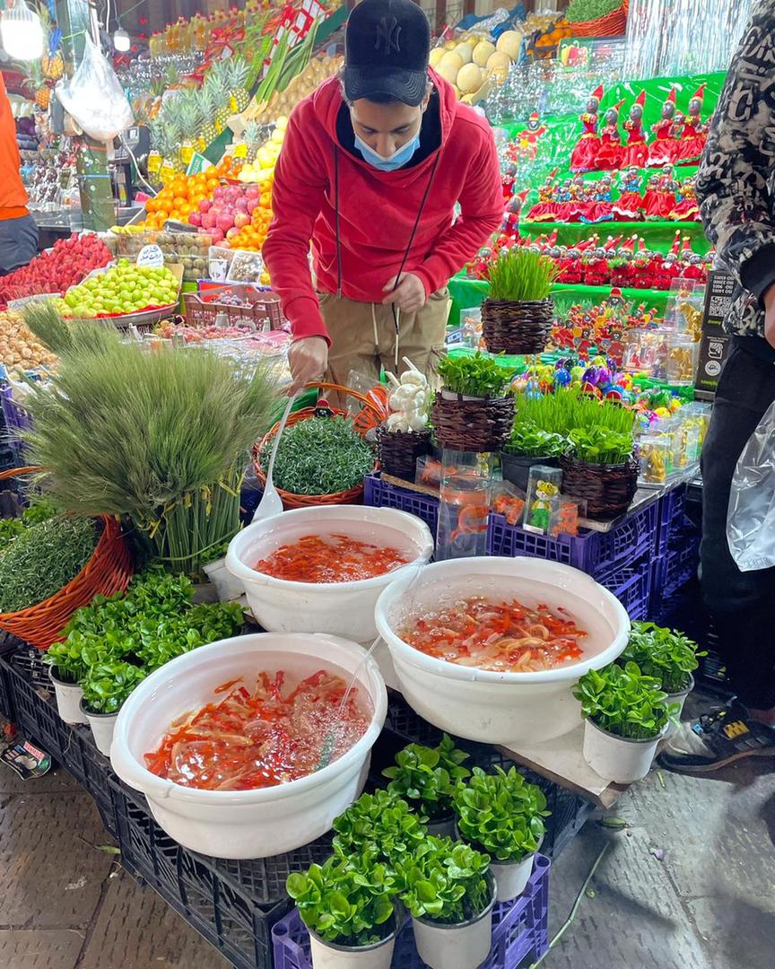 thesmilingnut's tweet photo. Nowruz New Year preparation at Tajrish Traditional Bazaar https://t.co/aN84BRjWIl