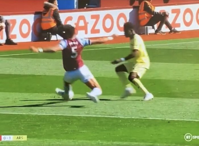 Villa deserved nothing today, so it's barely worth pointing out, but can we talk about the fact Tyrone Mings was booked for this?

We have a massive issue with refereeing in this league.

#AVFC