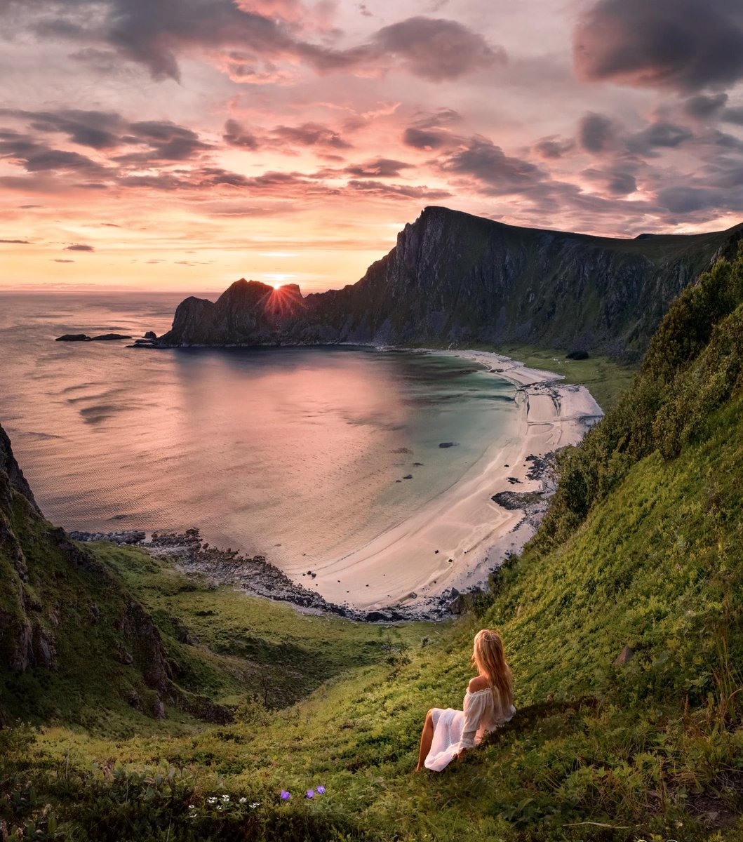Beauty of the midnight sun in Norway! 🤗❤️❤️