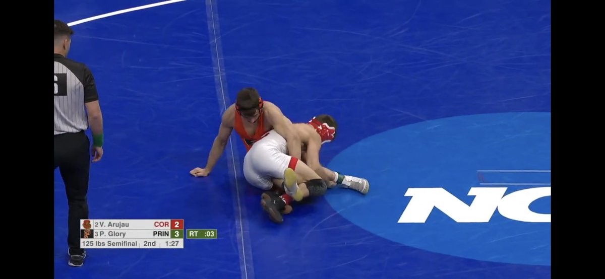 sockobuw's tweet photo. My 4 best stills to back my “Vito had a reversal case.” 

Was Cornell out of challenges? https://t.co/16Ab15siOi