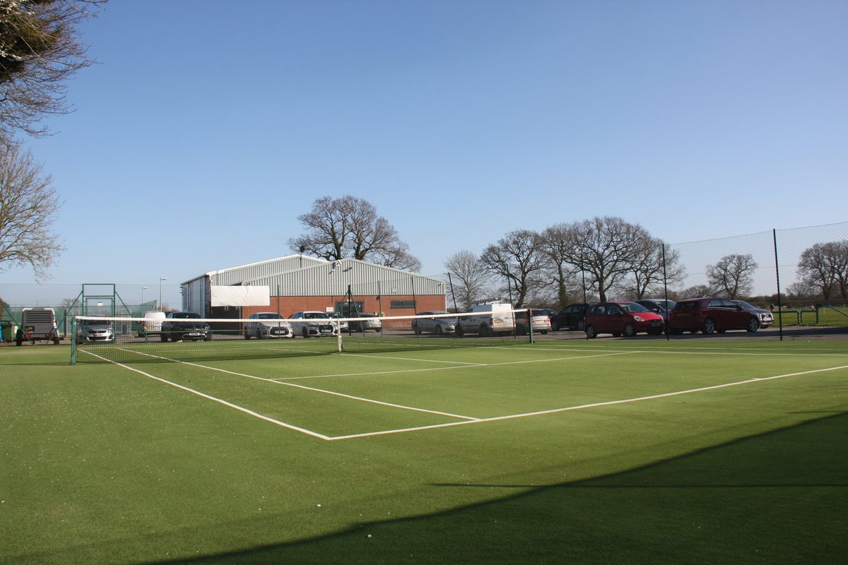 bubwithtennis's tweet photo. Our rejuvenated courts are looking great in the sun today. Huge thanks to @ReplayMaintain for their work this week.

#bubwith #tennis https://t.co/7RXSKcPnSh