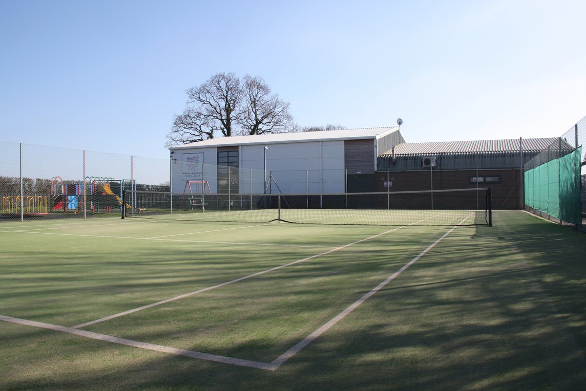 bubwithtennis's tweet photo. Our rejuvenated courts are looking great in the sun today. Huge thanks to @ReplayMaintain for their work this week.

#bubwith #tennis https://t.co/7RXSKcPnSh