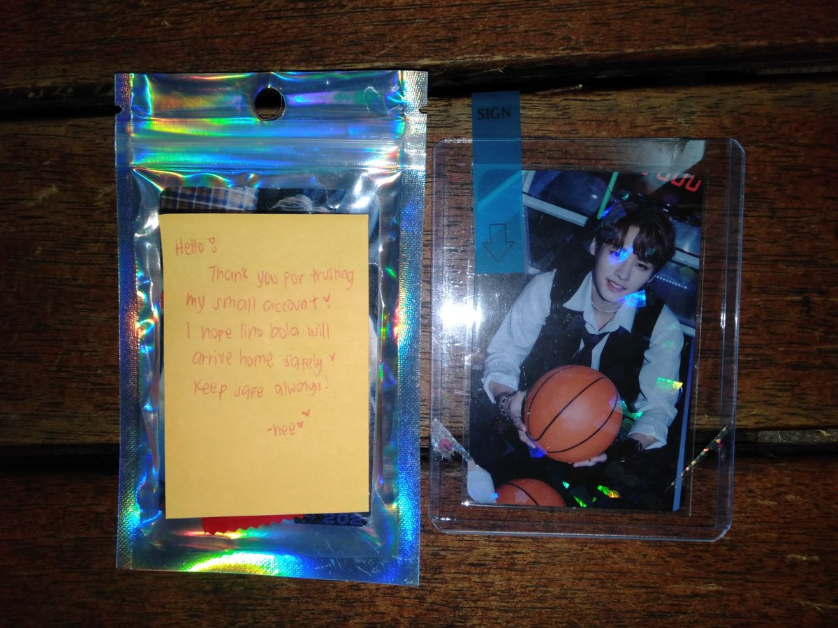 riocart's tweet photo. 💌 — @neeneecart #NNCartFeedback

heloo sorry for the late post. lk glitter came home days ago pa po. thank u so muchhh for trusting me and for packing it safely! ❣️ https://t.co/zl89tDB9iG