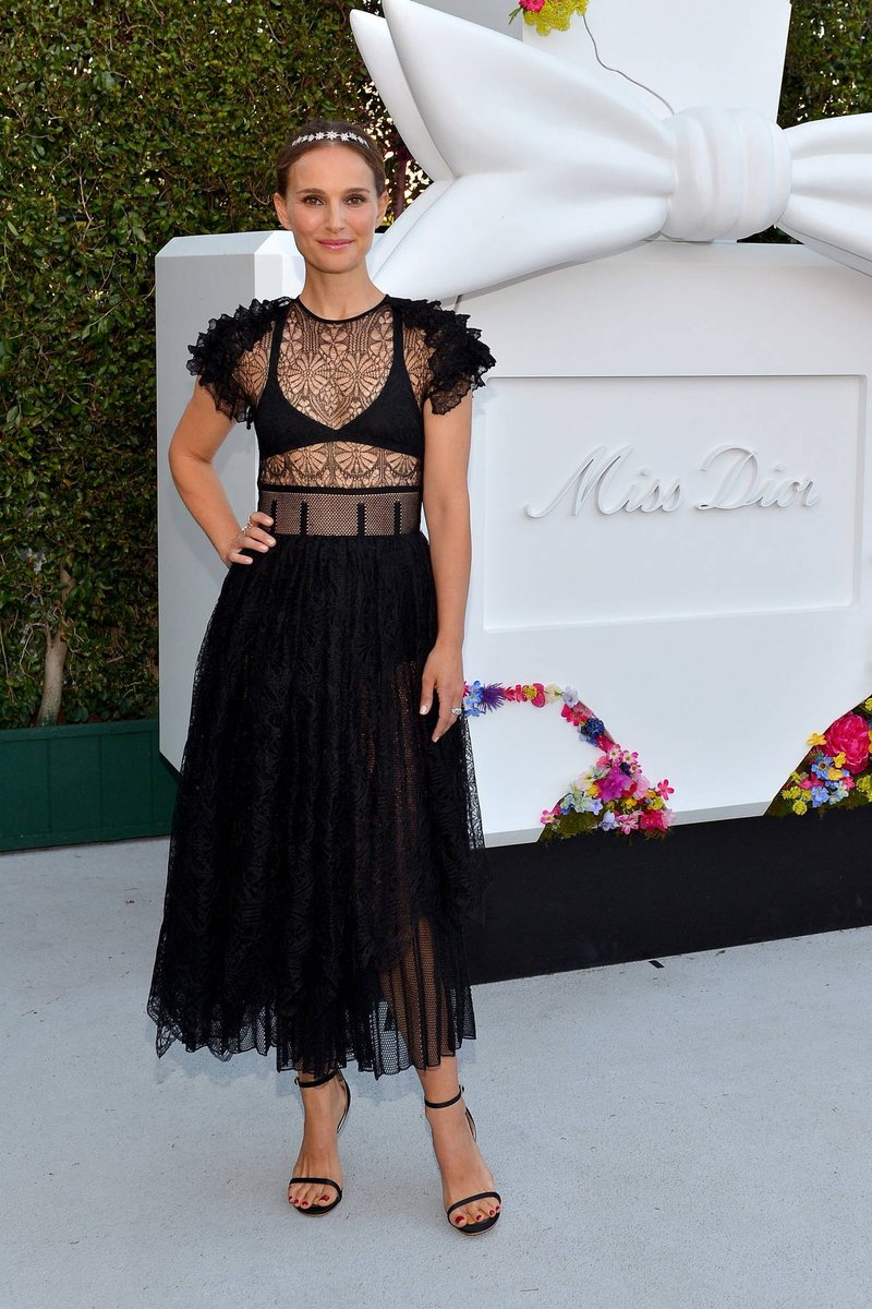 Natalie Portman attends the Miss Dior Millefiori Garden pop-up opening in Los Angeles (March 18,2022)