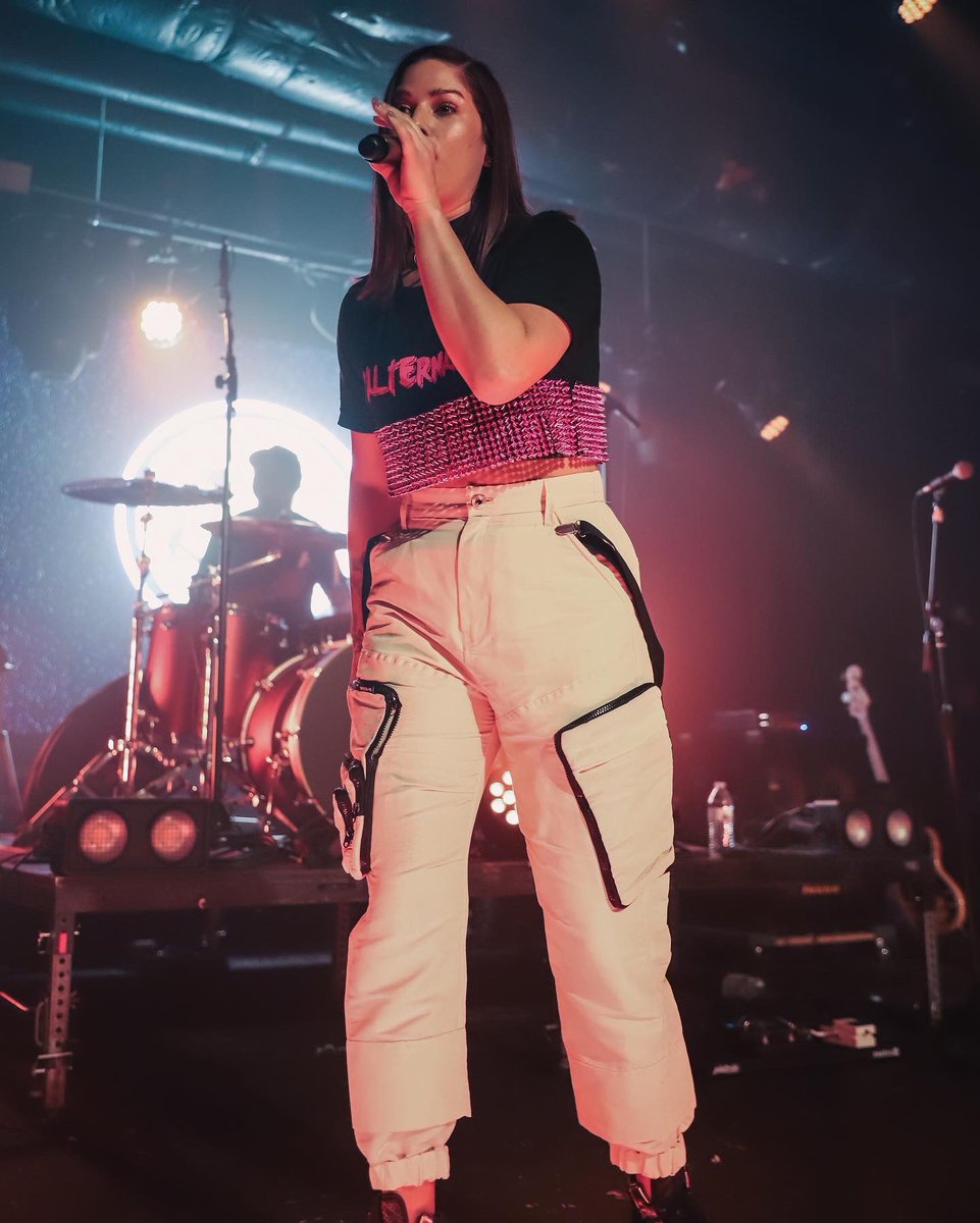 CassadeePope's tweet photo. B . A . L . T . I . M . O . R . E .
One night in and I’m already sad it has to end eventually 😭 BOSTON, you’re next! Tix in bio! #thrivetour 
📸 @ammediallc https://t.co/cEKtCJqup7
